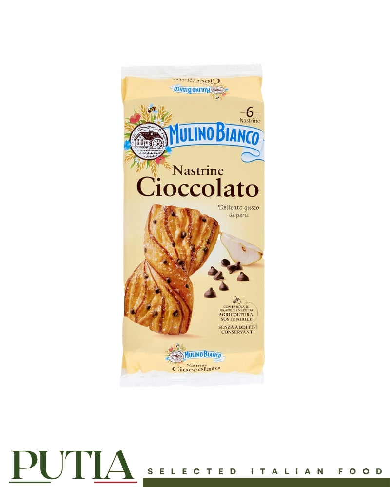 Mulino Bianco Nastrine Cioccolato premium Italian breakfast brioche pastries with dark chocolate chips and a delicate pear flavor, 6-pack.